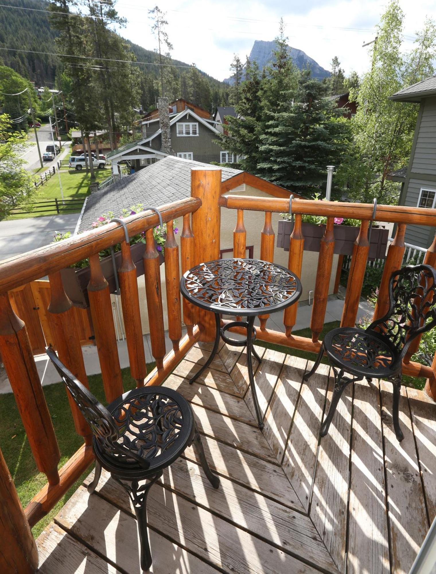 Beaujolais Boutique B&B At Thea'S House Banff Dış mekan fotoğraf