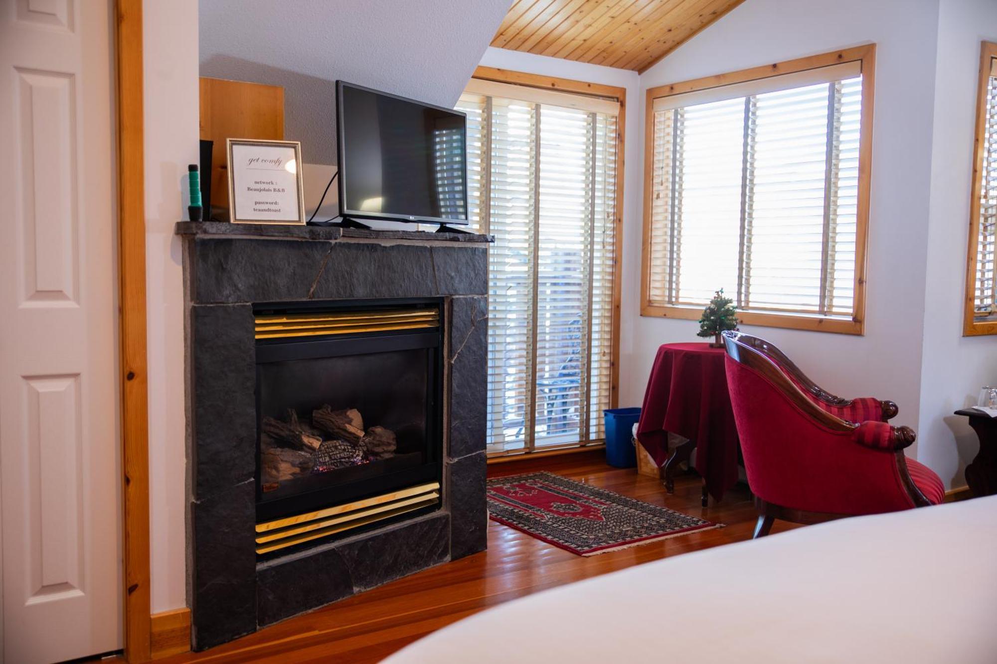 Beaujolais Boutique B&B At Thea'S House Banff Dış mekan fotoğraf
