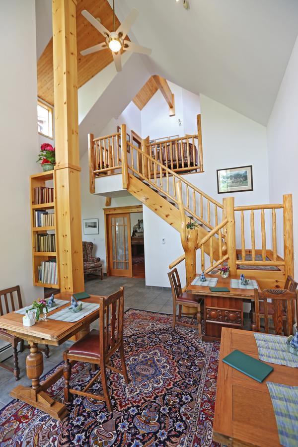 Beaujolais Boutique B&B At Thea'S House Banff Dış mekan fotoğraf