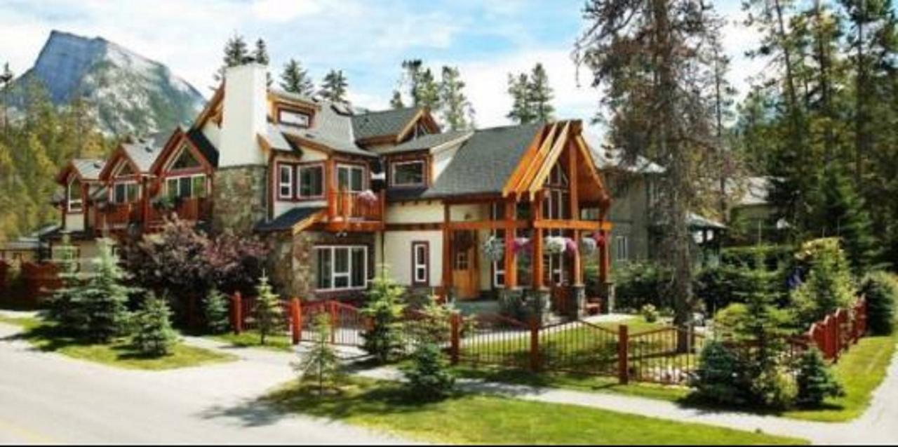 Beaujolais Boutique B&B At Thea'S House Banff Dış mekan fotoğraf